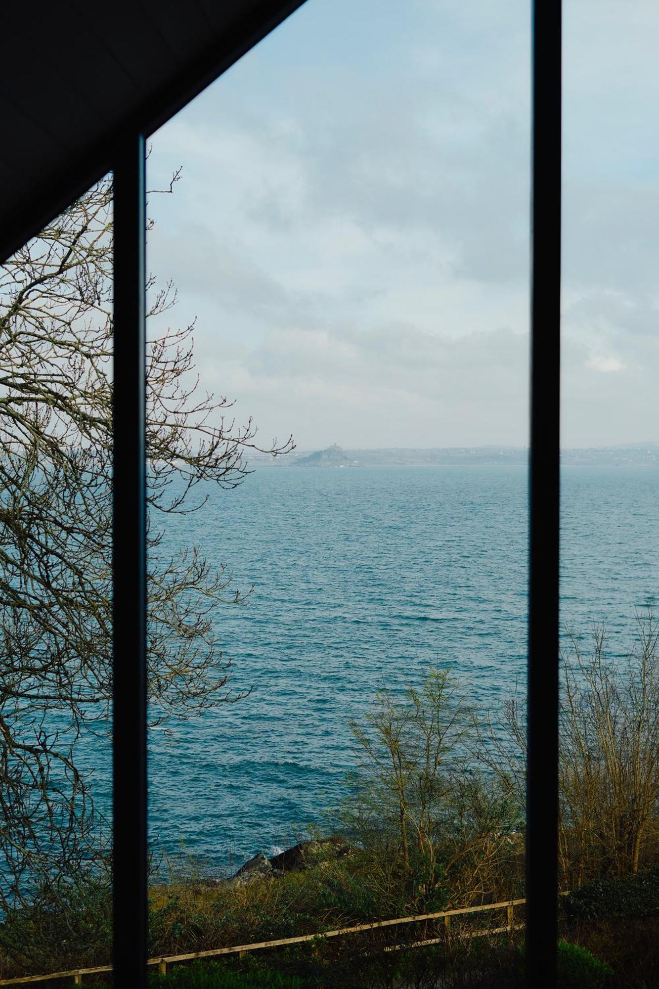 1-Bed Luxury Seafront Cabin In Heart Of Newlyn, Mousehole Экстерьер фото